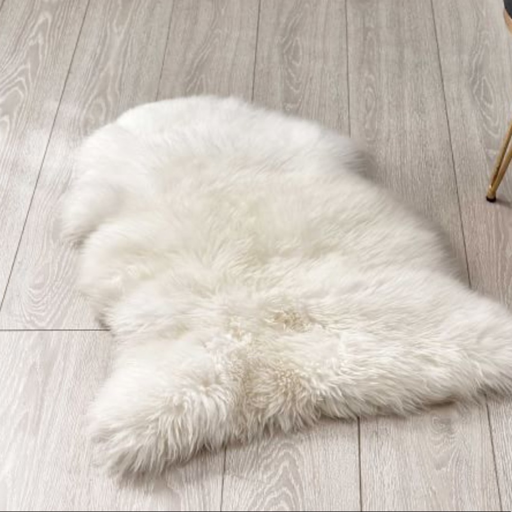 Bloggers Favorite Authentic 100% Sheep Skin. 30x19